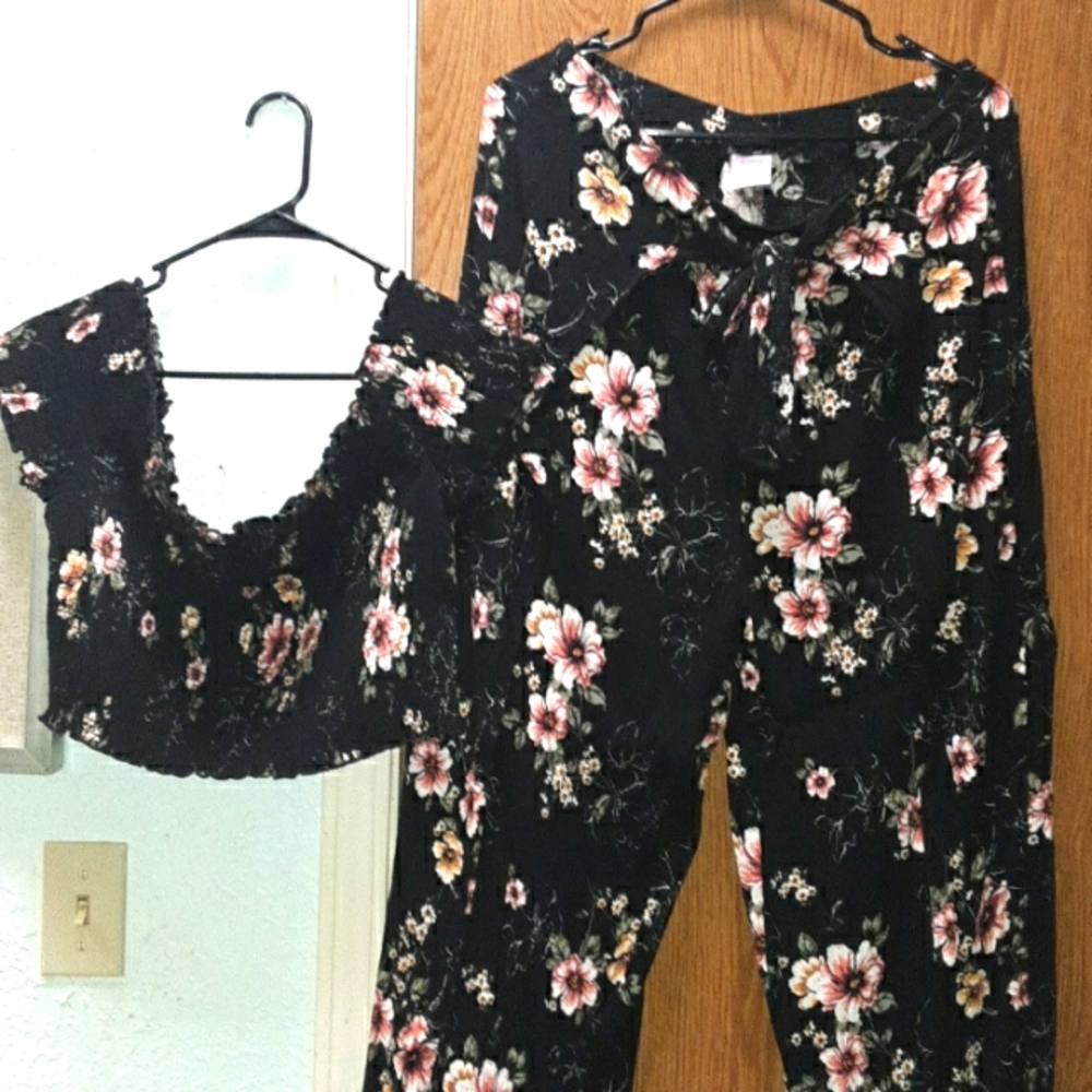 XL , Xhilaration, 2 piece bohemian wrap pants and matching smocked crop top.